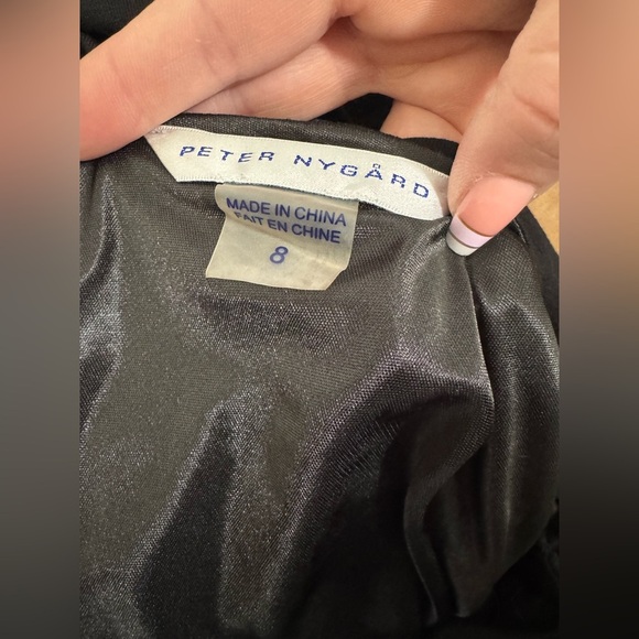 EUC Flattering Little Black Dress With Gold Shoulder Details Peter NyGard Sz 8 - Picture 8 of 10